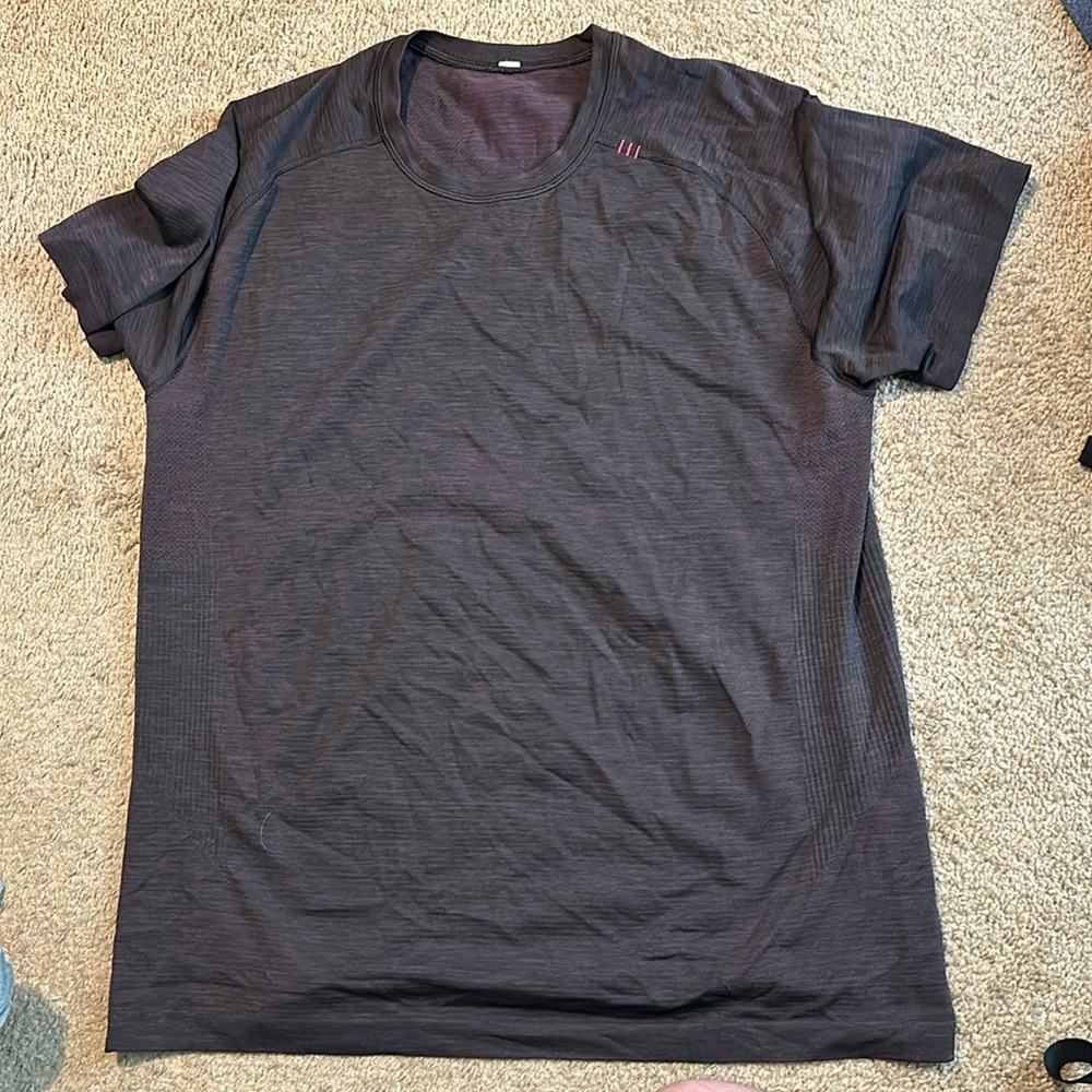 Lululemon athletic shirt